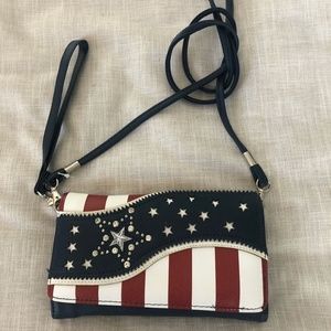 Patriot USA Wallet/Wristlet with shoulder strap